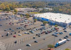 
                                	        Deep River Crossing Shopping Center
                                    